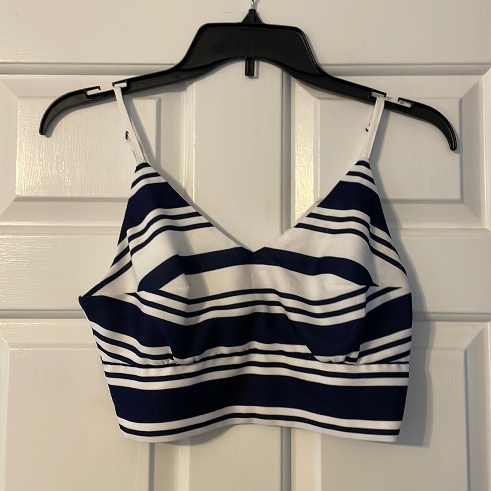 forever 21 white and navy striped crop top